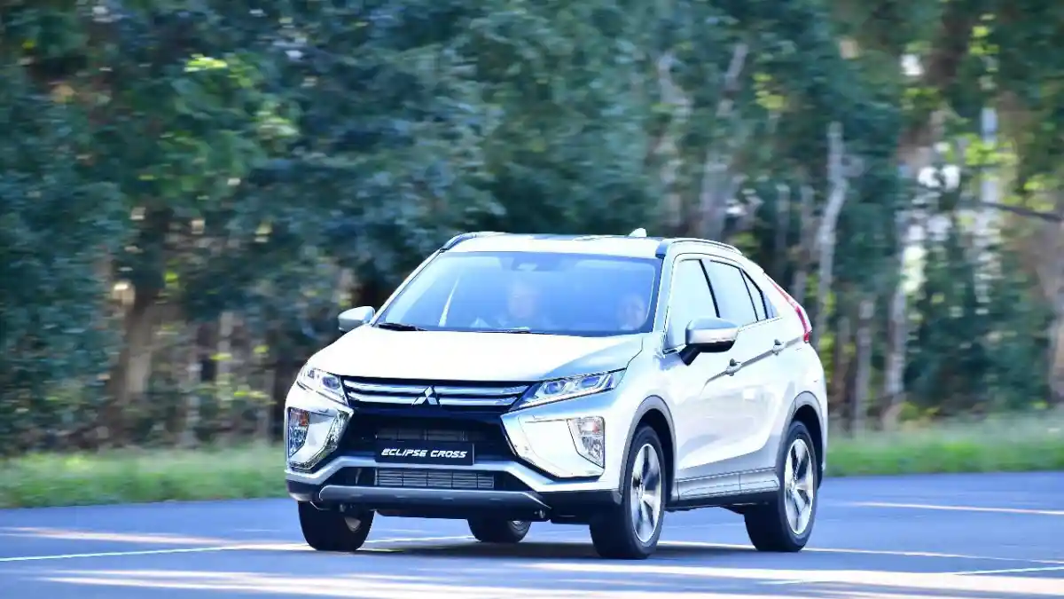 Foto - Mitsubishi Eclipse Cross Cocok Lawan HR-V di Indonesia?