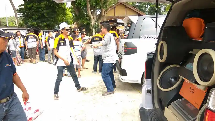 Foto - Ratusan Suzuki APV Meriahkan Kopdar Nasional Indonesia APV Club