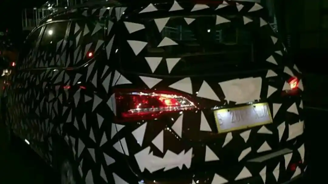 Foto - Wuling Cortez Kembali Tercyduk di Muka Umum!