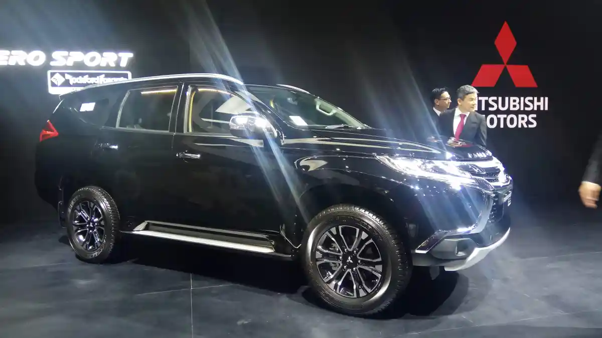 Foto - Daftar Harga SUV Ladder Frame (Oktober 2018)