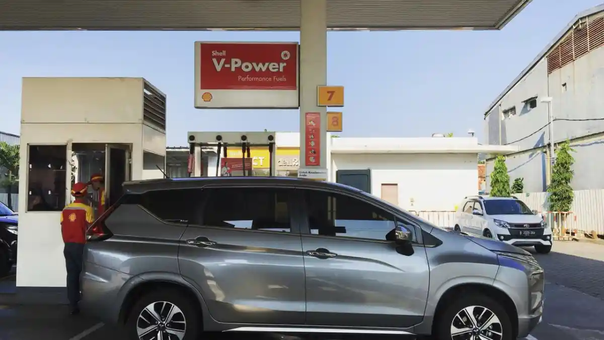 Foto - Kaca Film Mitsubishi Xpander Rusak Atau Terlalu Gelap? Ini Pihak yang Tanggung Jawab