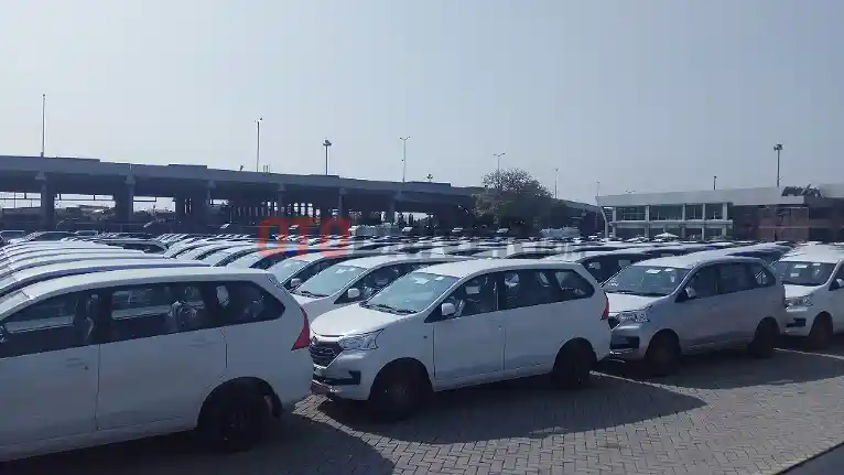 Foto - Toyota Avanza Versi Uni Emirat Arab Dibanderol RP 250 Jutaan. Apa Bedanya?