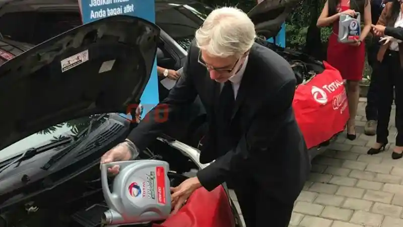 Foto - Total Kini Jual 2 Oli Baru Untuk LCGC 