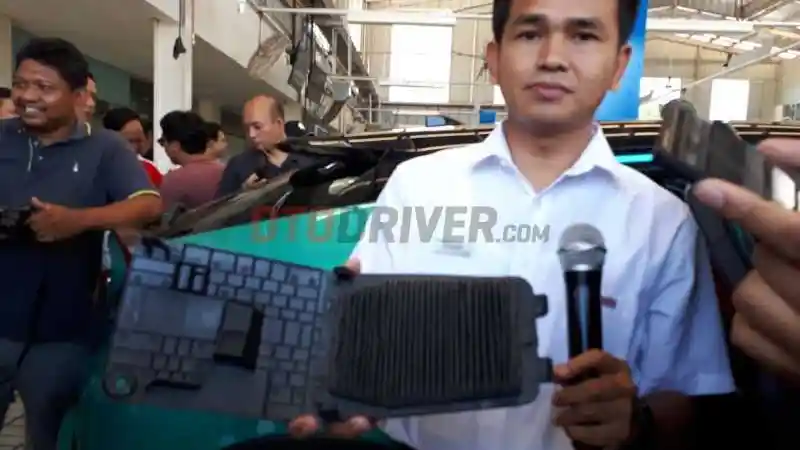 Foto - Komponen ini Wajib Diganti Saat Mobil Hybrid Sentuh 40.000 KM