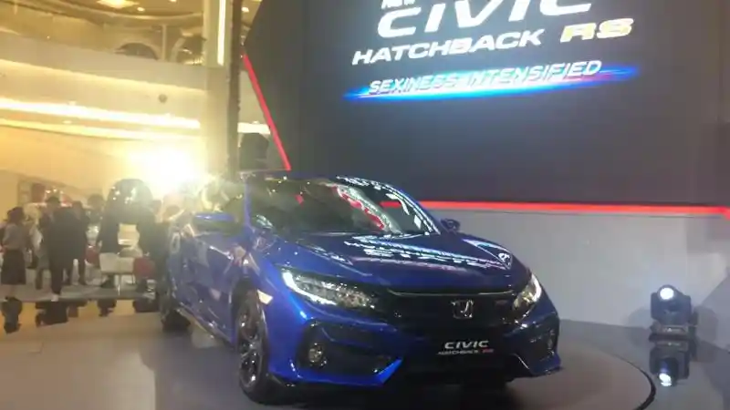 Foto - GALERI: Honda Civic Hatchback RS (15 FOTO)