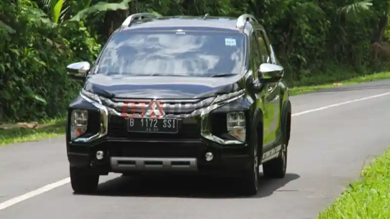 Foto - Daftar Penjualan LSUV Februari 2020: XL7 Tekuk Xpander Cross!