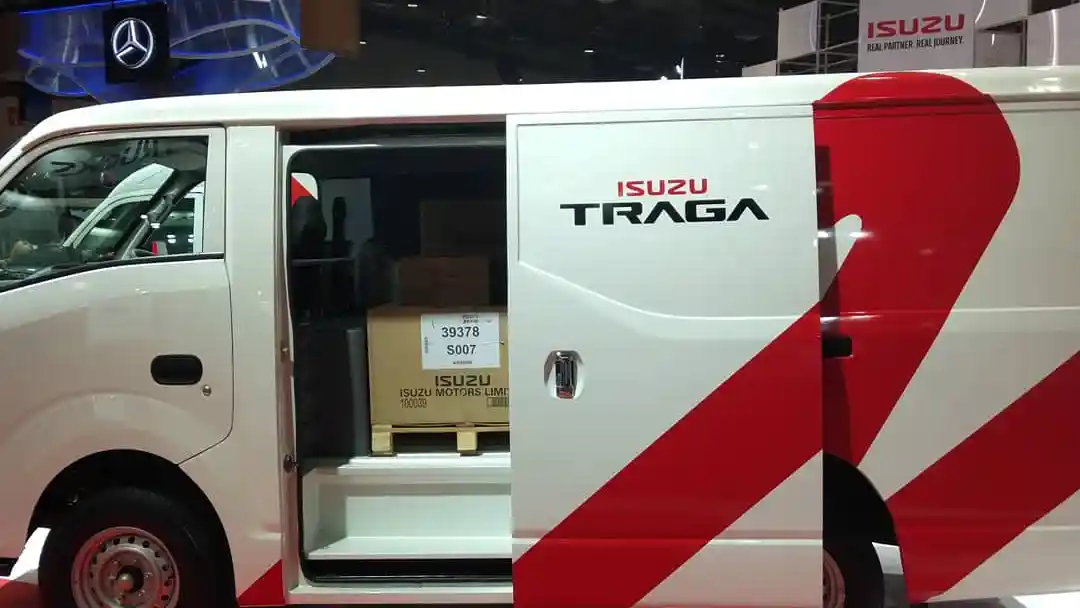 Foto - Isuzu Pamerkan Traga Blind Van, Menguji Animo Masyarakat