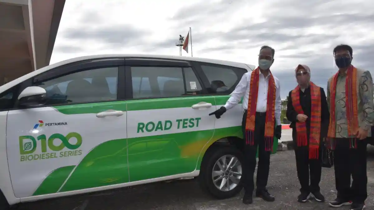 Berita - Pertamina Sukses Tes Jalan BBM Berkandungan Nabati Diesel D-100
