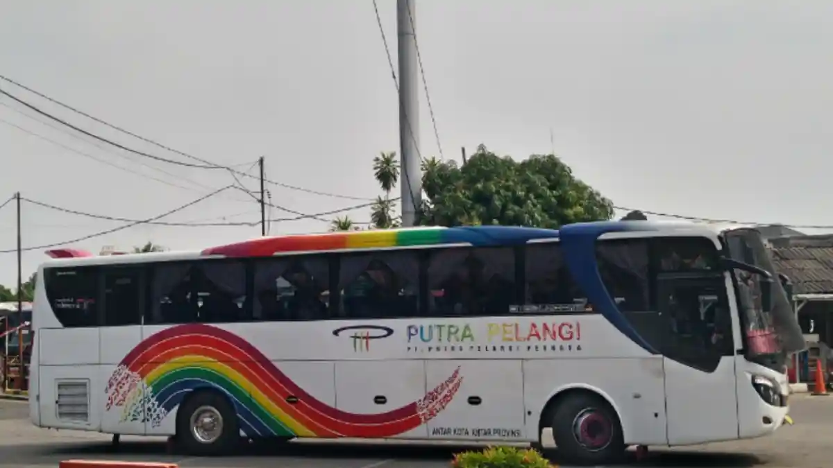 Bus - Naik Bus Jakarta-Aceh Bisa Berhari-hari di Jalanan, Berani Coba?