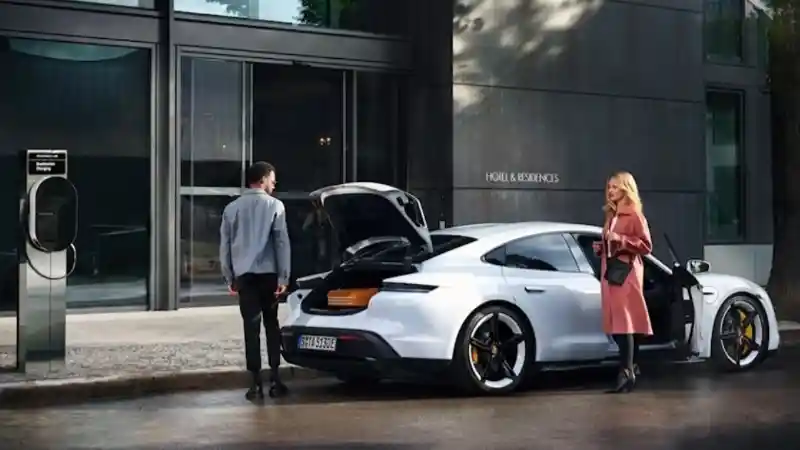 Berita - Hadirkan Destinasi Charging, Porsche Tawaran Pengalaman Baru untuk Pengendara 