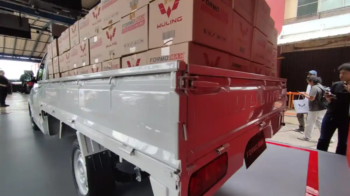 Foto - Siap Cari Cuan, Wuling Formo Max Pikap Resmi Dilego Rp162-170 juta