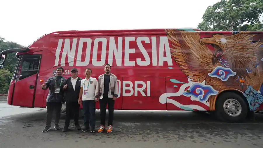 Bus - Laga Timnas vs Argentina. Tim Garuda Pakai Bus Baru Besutan Laksana