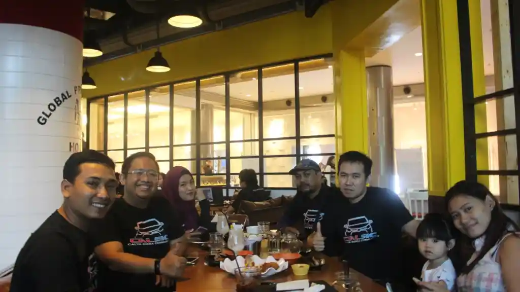 Foto - Inilah Komunitas Toyota Calya-Daihatsu Sigra Pertama