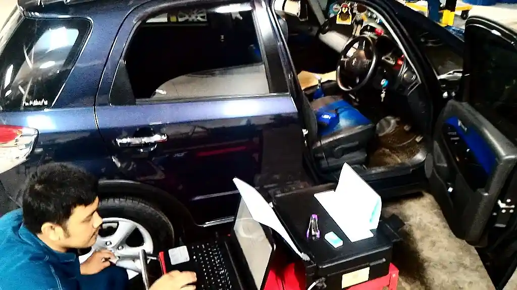 Foto - Suzuki Beri Servis Gratis Bagi SX4 Lawas, Setelah Itu Ajak Tukar S-Cross 