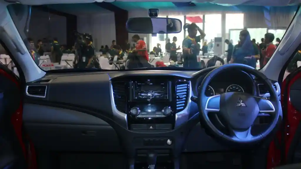 Foto - Ini Fitur Keamanan Pada All New Triton Yang Hari Ini Dirilis