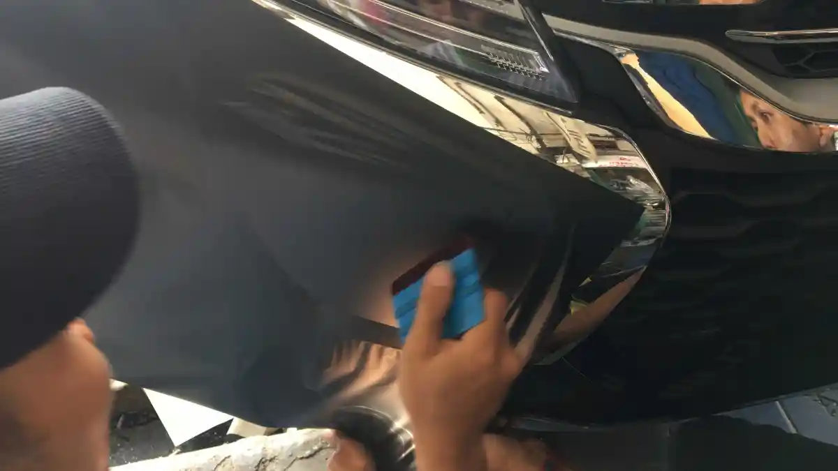 Tips - Jangan Salah, Begini Ciri Stiker Mobil yang Berkualitas Tinggi