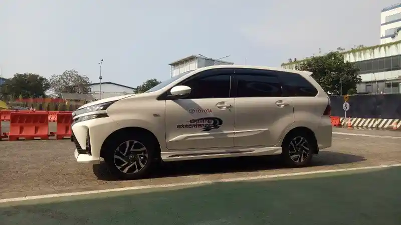 Foto - Keseruan Velozcity Mencoba Toyota Driving Experience 