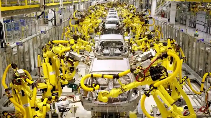 Foto - Sejarah Baru Penjualan Mobil Terukir dari Cina