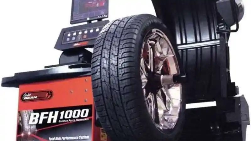 Foto - Mobil Bergetar Saat Kecepatan Tinggi? Mungkin Ini Penyebabnya