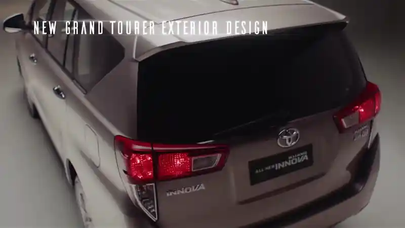 Foto - Daftar Lengkap Fitur Resmi Terbaru All New Kijang Innova