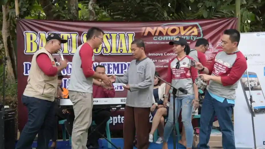 Berita - Penuh Misi Sosial, Kegiatan Innova Community Ini Untungkan Masyarakat