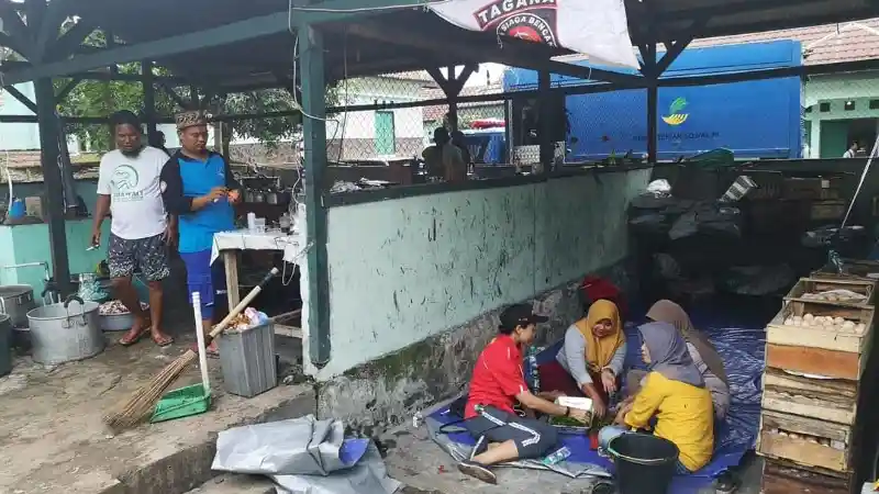 Foto - Komunitas Kijang Innova Gelar Aksi Peduli Korban Banjir