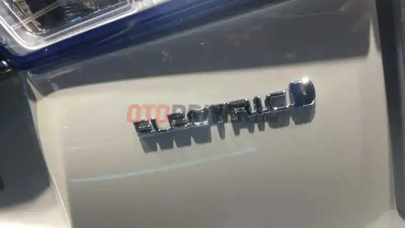 Foto - Toyota Kijang Innova EV, Sebuah Wahana Studi Khusus Indonesia