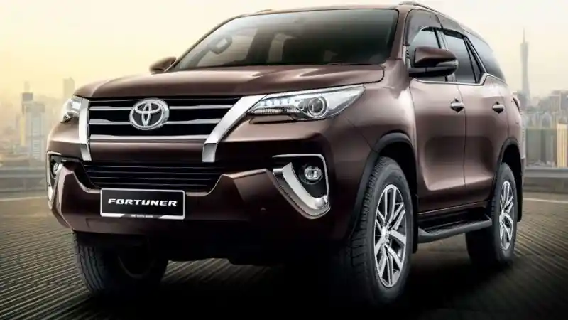 Berita - Fortuner dan Innova Versi Malaysia Dapati Peningkatan Infotainment