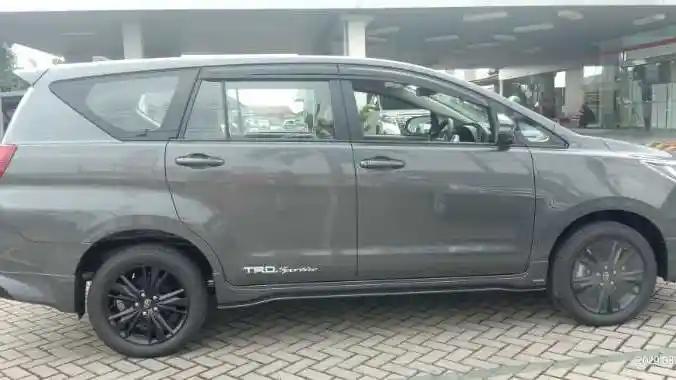 Foto - Toyota Innova Venturer Hilang Di Pasaran, Ada Apa Gerangan?