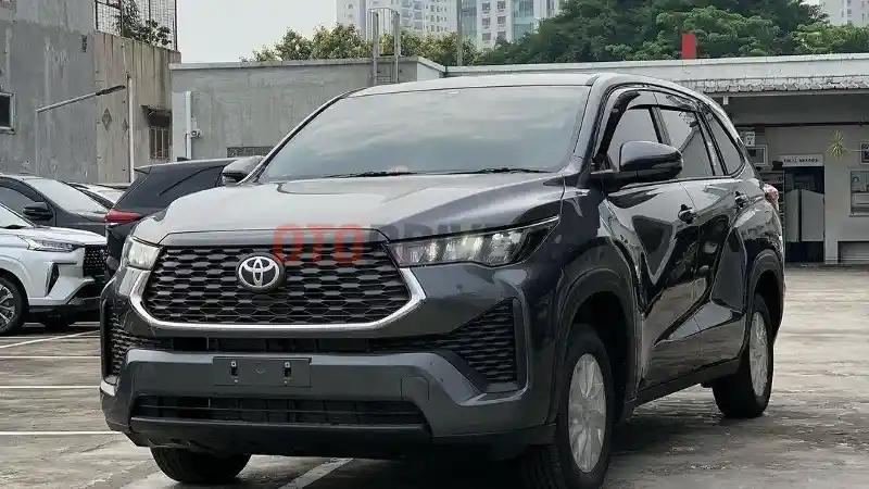 Foto - Harga Chery Tiggo 8 CSH Murah, Simak Perbandingannya Dengan Wuling Almaz Hybrid Dan Toyota Zenix Hybrid