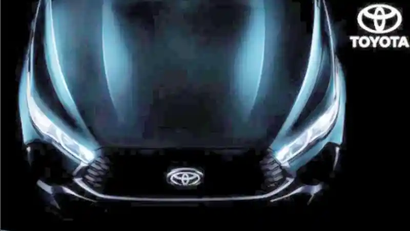 Foto - Detik-Detik Debut Dunia Toyota Kijang Innova Zenix