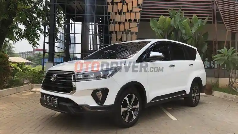 Foto - Daftar Harga Medium MPV dan MPV Sliding Door Terbaru (Mei 2022)