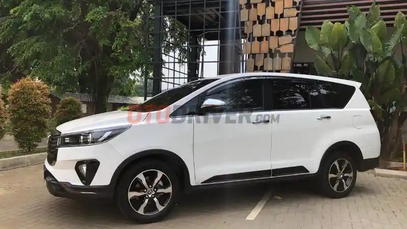 Berita - Kijang Innova Diesel, Primadona Yang Harus Disuntik Mati