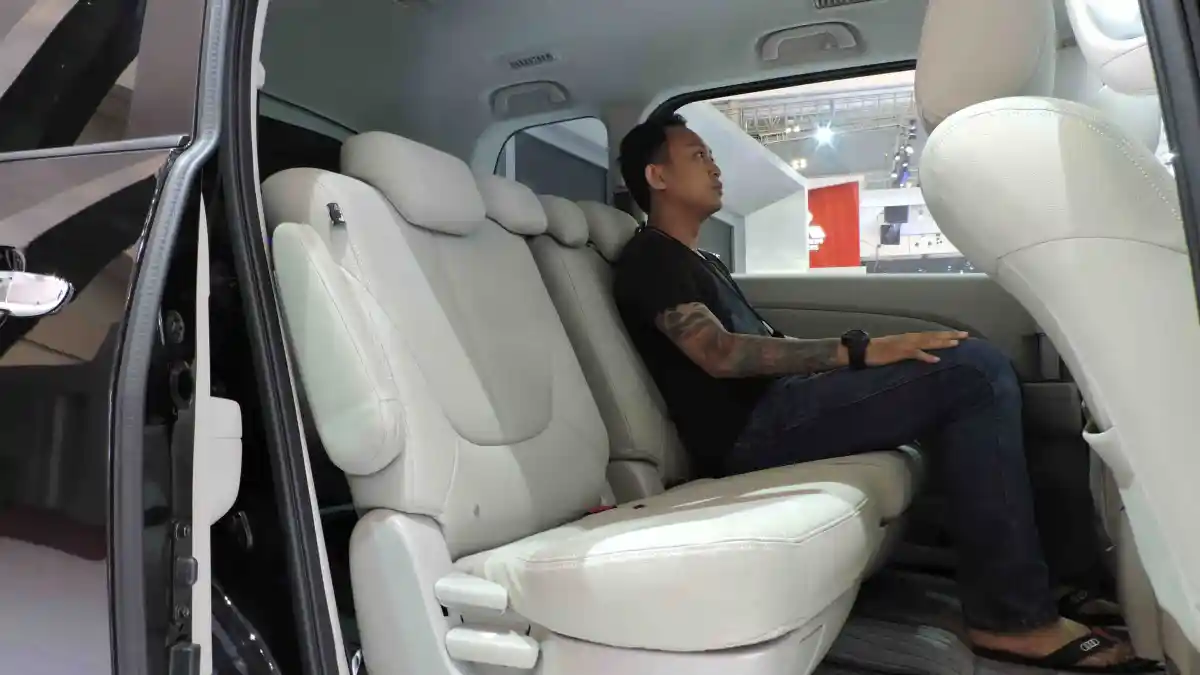 Foto - First Impression : Mazda Biante Limited Edition