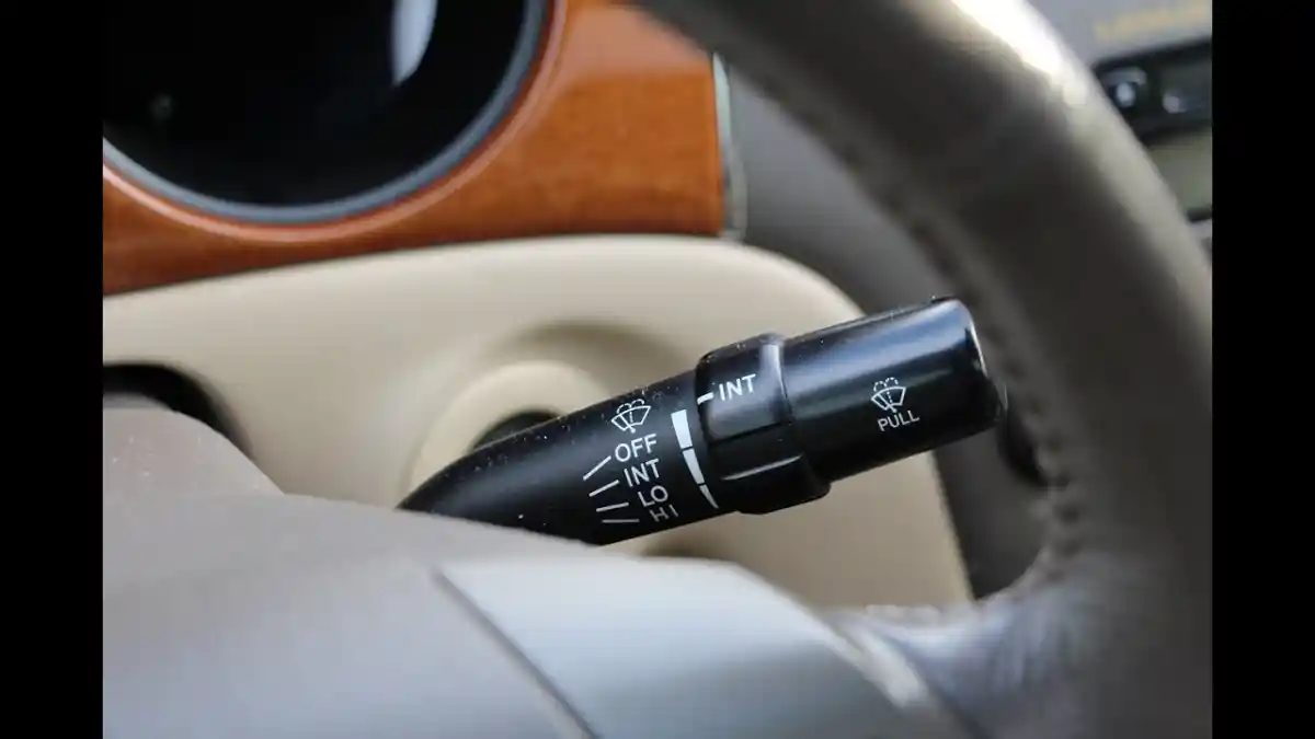 Berita - Intermitten, Fitur Wiper Yang Ditemukan Secara Unik