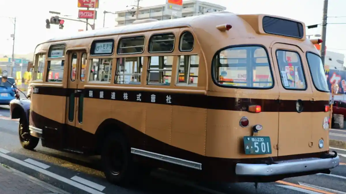 Foto - Masih Mulus, Ini Tampang Bus Wisata Tertua di Jepang