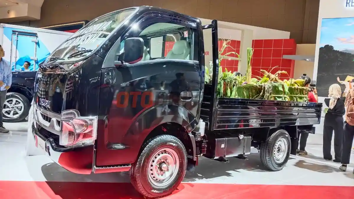 Foto - Isuzu Traga AC Meluncur di GIICOMVEC 2026, Tawarkan Kenyamanan Lebih