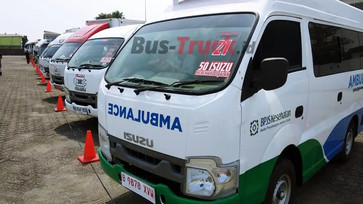 Foto - Isuzu Traga Bus, Varian Baru Dengan Kaki-Kaki Lebih Nyaman