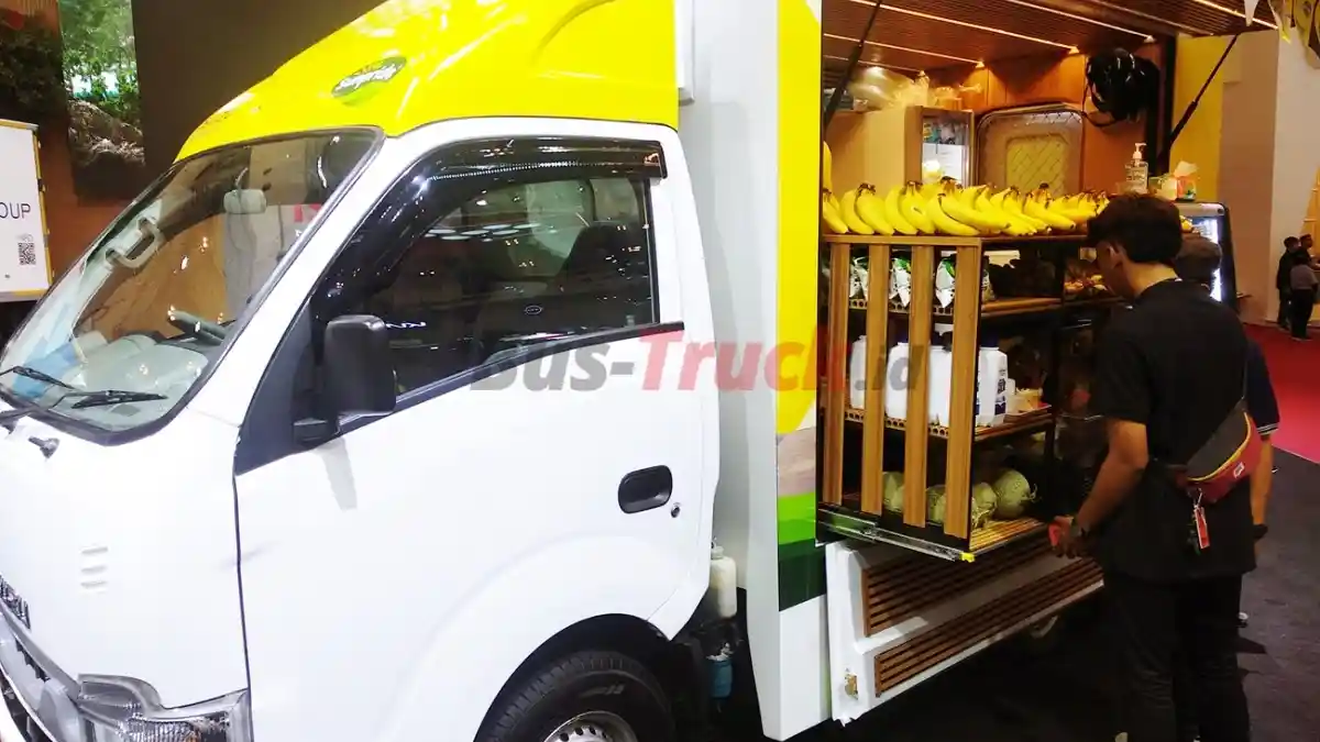 Foto - Isuzu Traga Kuasai Pasar Pikap Medium Jawa Timur