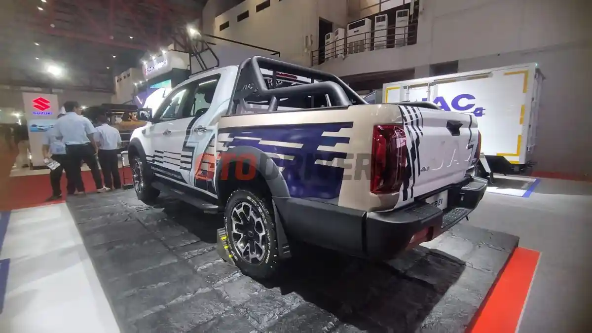 Foto - Mengenal Lebih Dekat JAC Trekker T90 EV, Pionir Dobel Kabin EV Di Indonesia