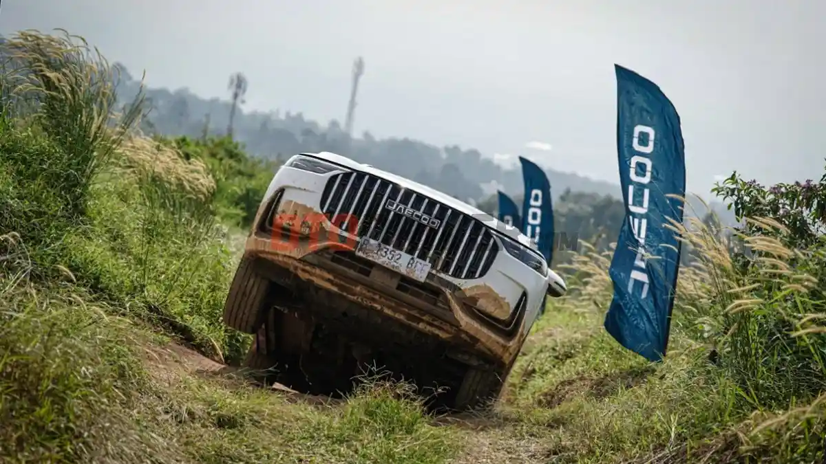 Foto - Mencoba Jaecoo J8 Di Aspal Dan Offroad, Pesaing Baru SUV Bensin Tanah Air