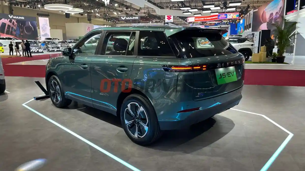 Foto - SUV Listrik Rp 350 Juta, Ini Detail Jaecoo J5 EV (18 FOTO)