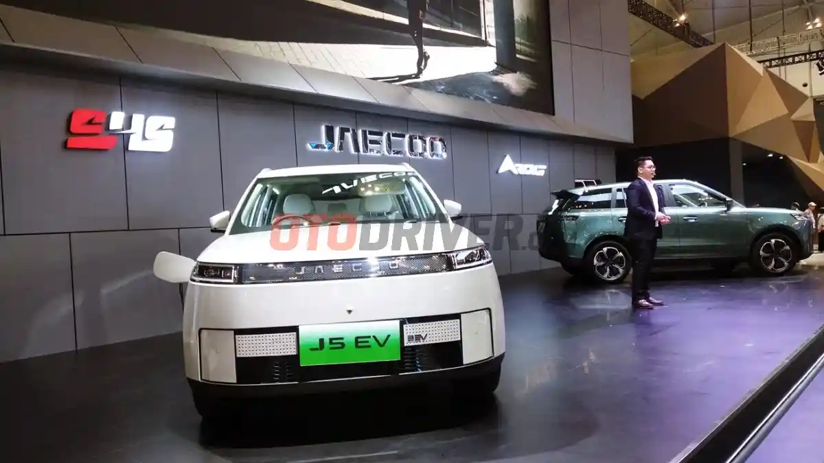 Foto - Jaecoo J5 EV, Mobil Listrik Bergenre Yang Berbeda Di Kelasnya