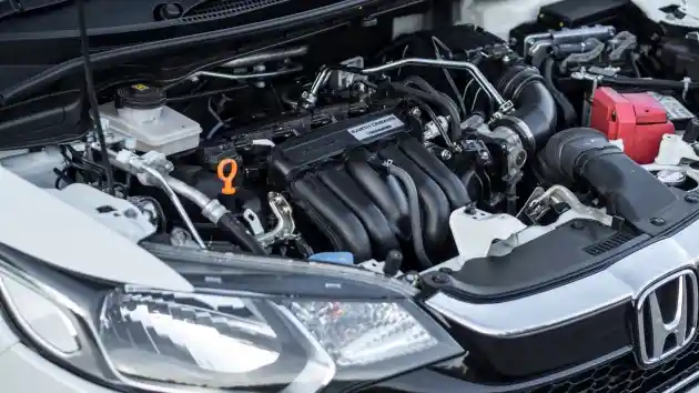 Foto - Honda Jazz Hybrid Jauh Lebih Irit Dari Brio Satya!