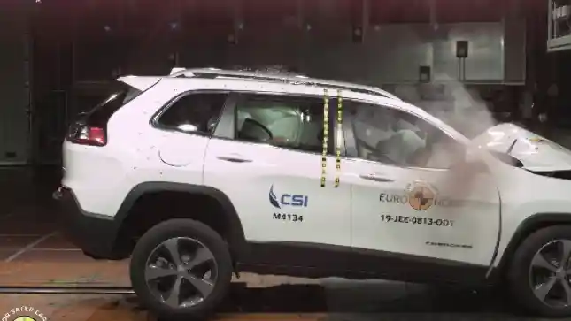 Foto - VIDEO: Crash Test Jeep Cherokee 2019 (Euro NCAP)