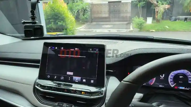 Foto - FIRST DRIVE: Jeep Compass Limited 2021