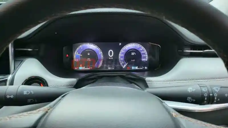 Foto - FIRST DRIVE: Jeep Compass Limited 2021