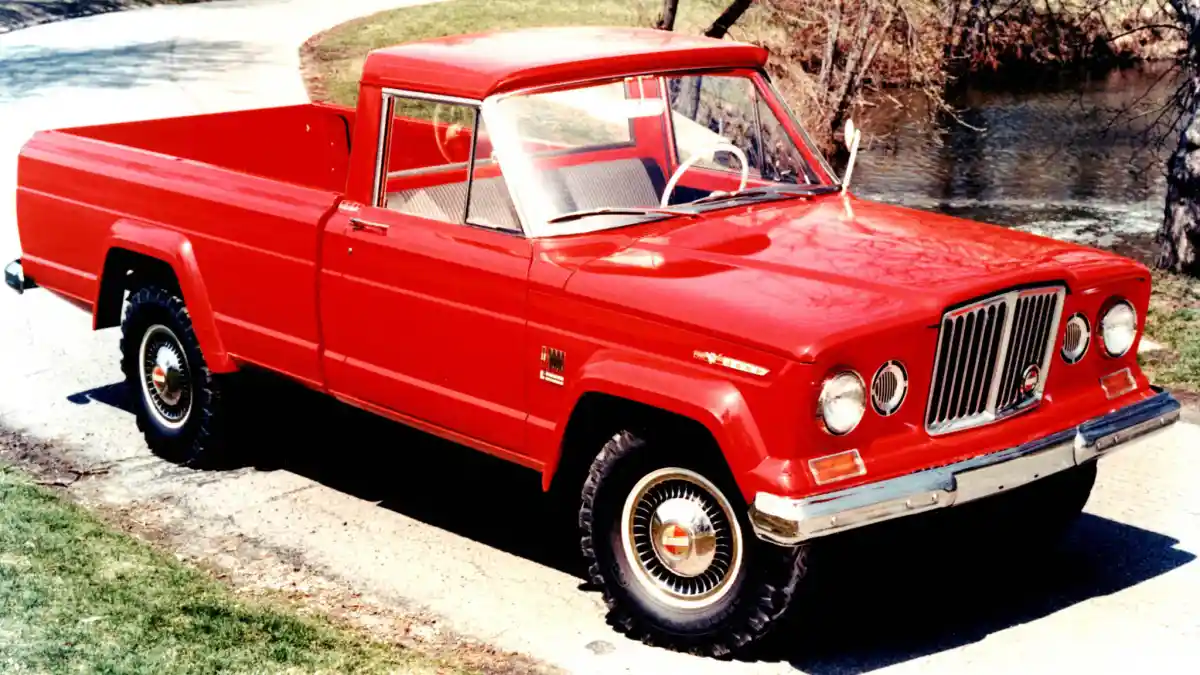 Foto - Jeep JT Gladiator, Pikap Paling Fenomenal Di Dunia