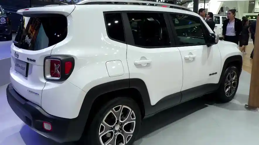 Berita - Jeep Renegade Meluncur Di Cina, Harga Termurah Tak Sampai RP 300 Juta 