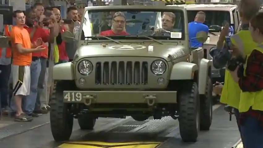 Foto - Jeep Perkenalkan Wrangler 75th Salute Concept, Reinkarnasi Willys!
